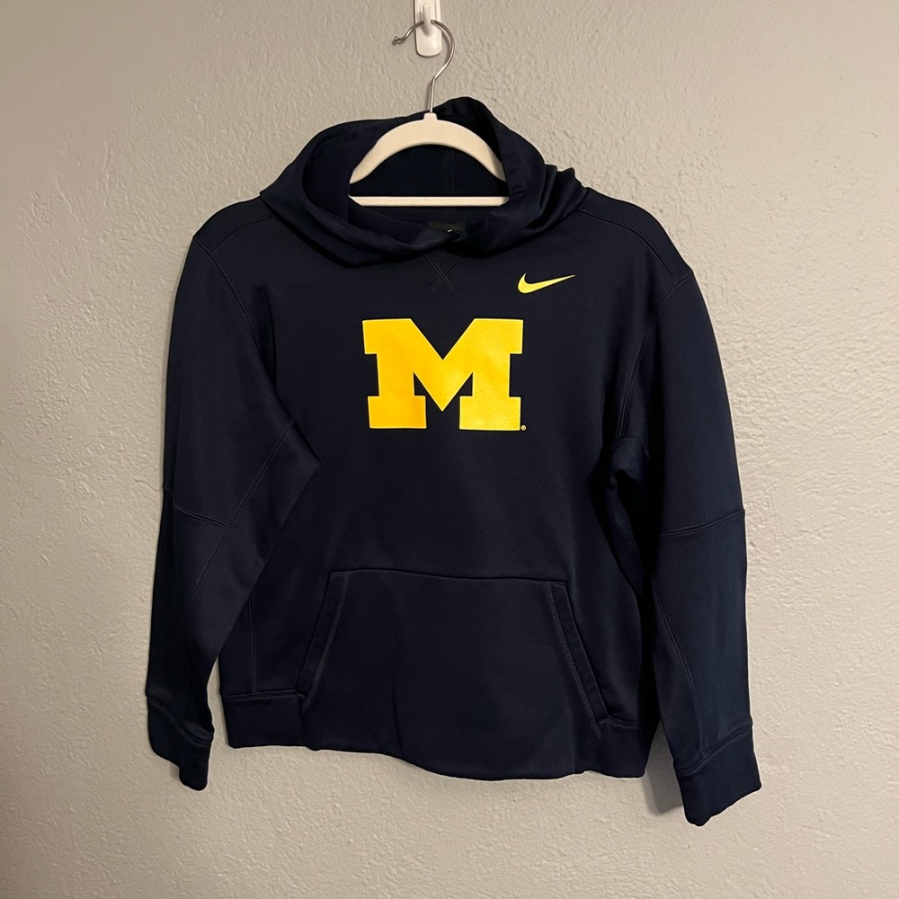 Nike Michigan Blue Gold Hoddie Sweatshirt Boys Youth XL Dri-Fit
